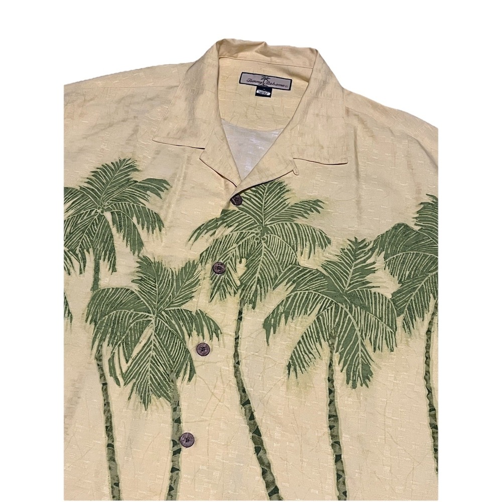 Tommy Bahama 100% Silk Tropical Hawaiian Shirt Button Up Men's‎ Medium Yellow
